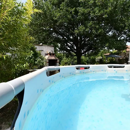 Lucija Appartement *