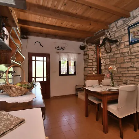 Apartment Lucija