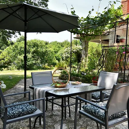 Lucija Apartment