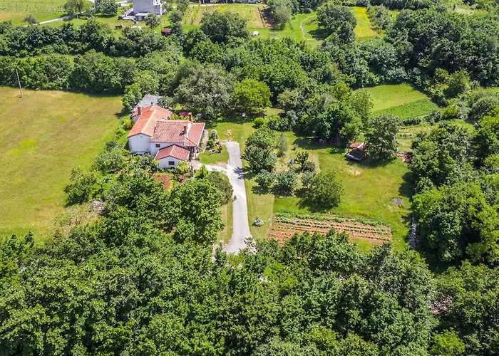 Lucija Appartement *