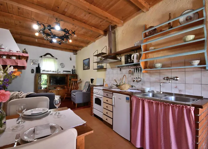 Lucija Appartement *