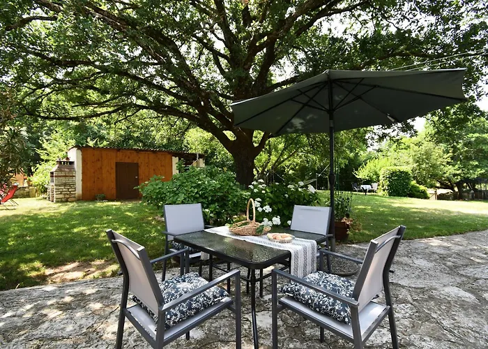 Lucija Appartement *